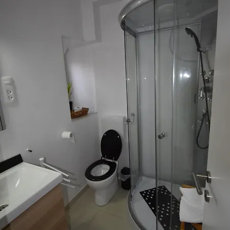 Free Alps, Massage & Wine *