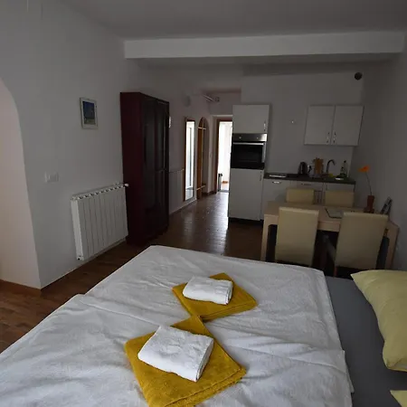 Free Alps, Massage & Wine *