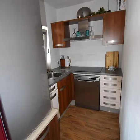 Apartment Free Alps, Massage & Wine *