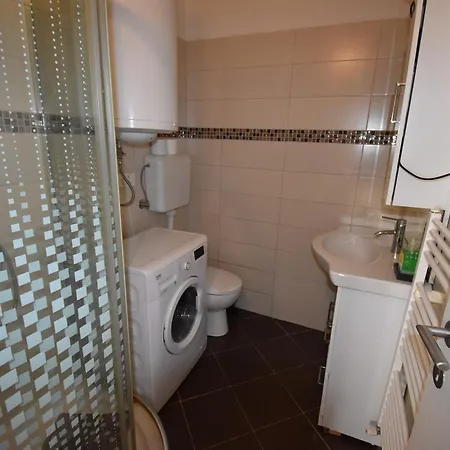 Free Alps, Massage & Wine