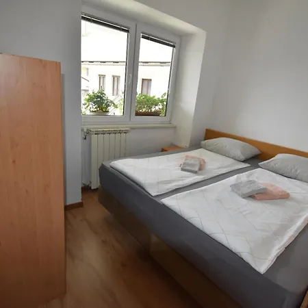 Free Alps, Massage & Wine Apartmán