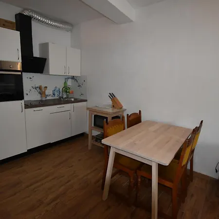 Free Alps, Massage & Wine * بوويتش