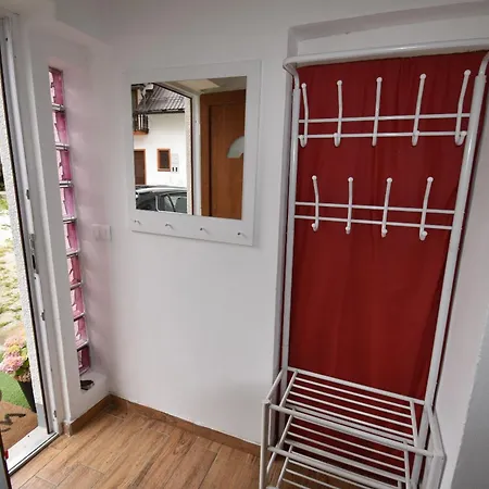 Free Alps, Massage & Wine Apartment *
