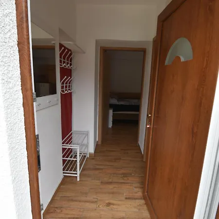 Free Alps, Massage & Wine Apartment