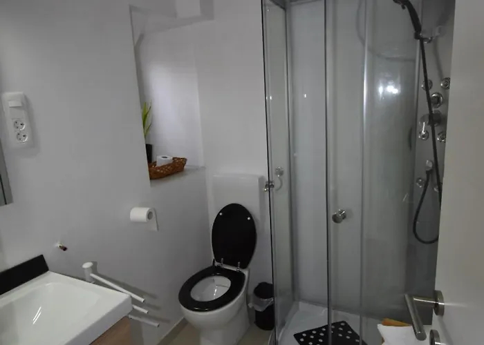 Free Alps, Massage & Wine *