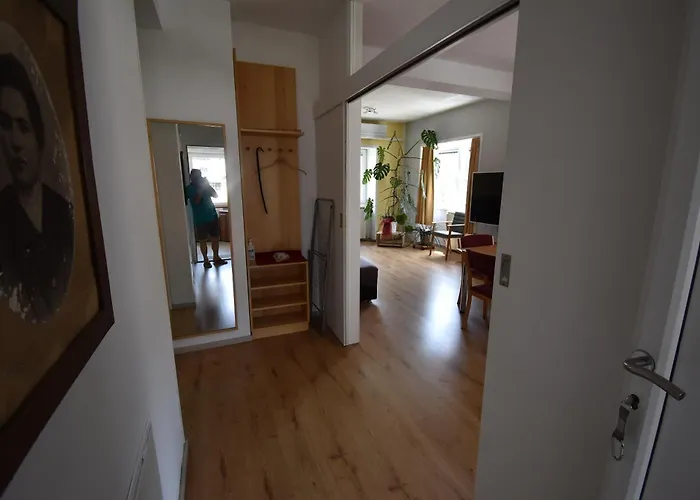 Free Alps, Massage & Wine דירה