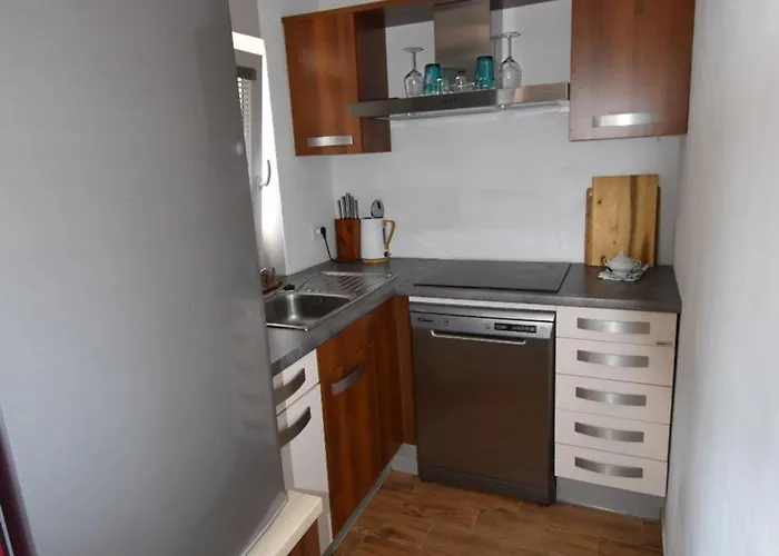 דירה Free Alps, Massage & Wine *