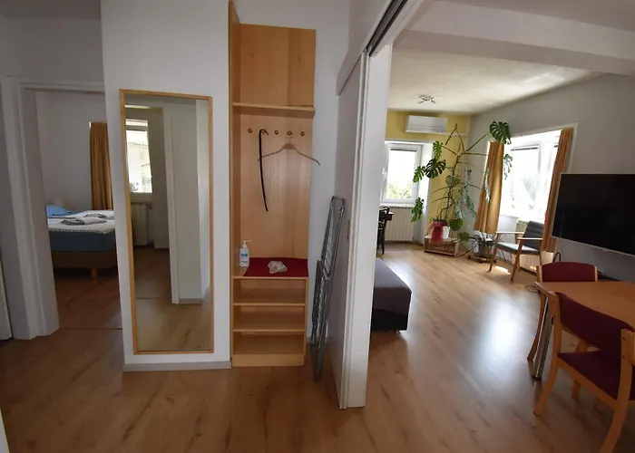 דירה Free Alps, Massage & Wine