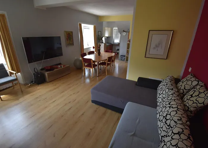 דירה Free Alps, Massage & Wine *