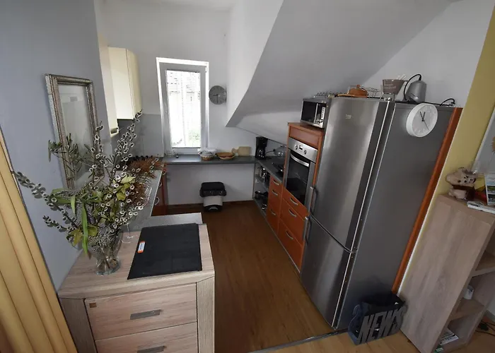 Free Alps, Massage & Wine דירה *