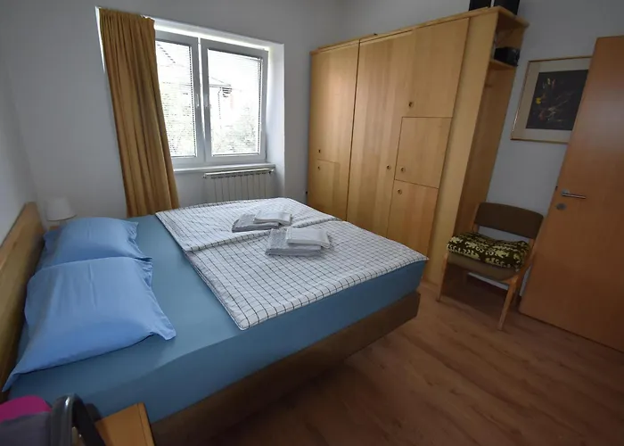 דירה Free Alps, Massage & Wine בובק