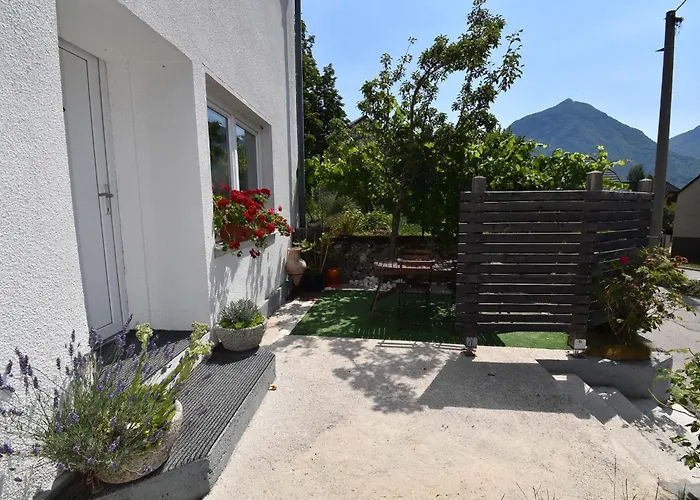 Free Alps, Massage & Wine *